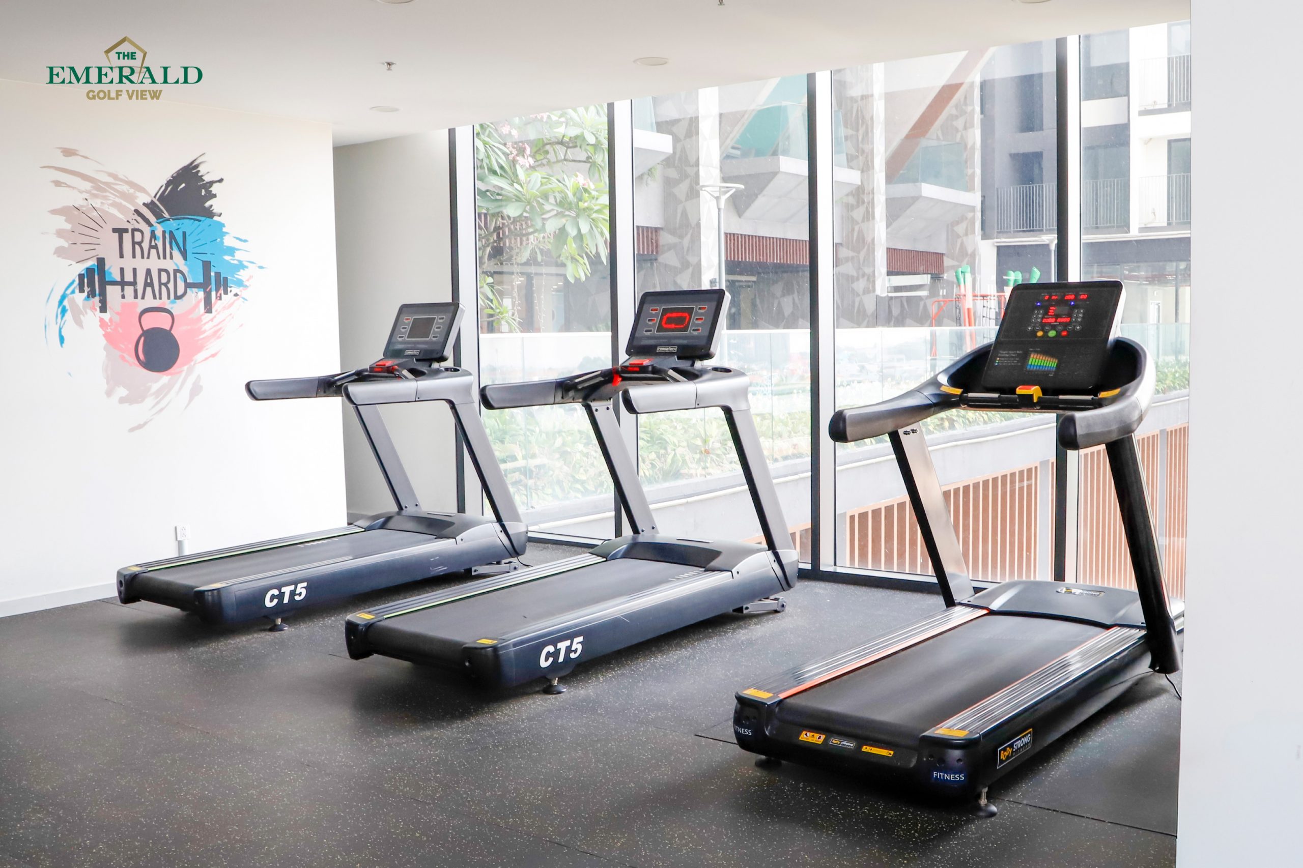 The Emerald Golf View