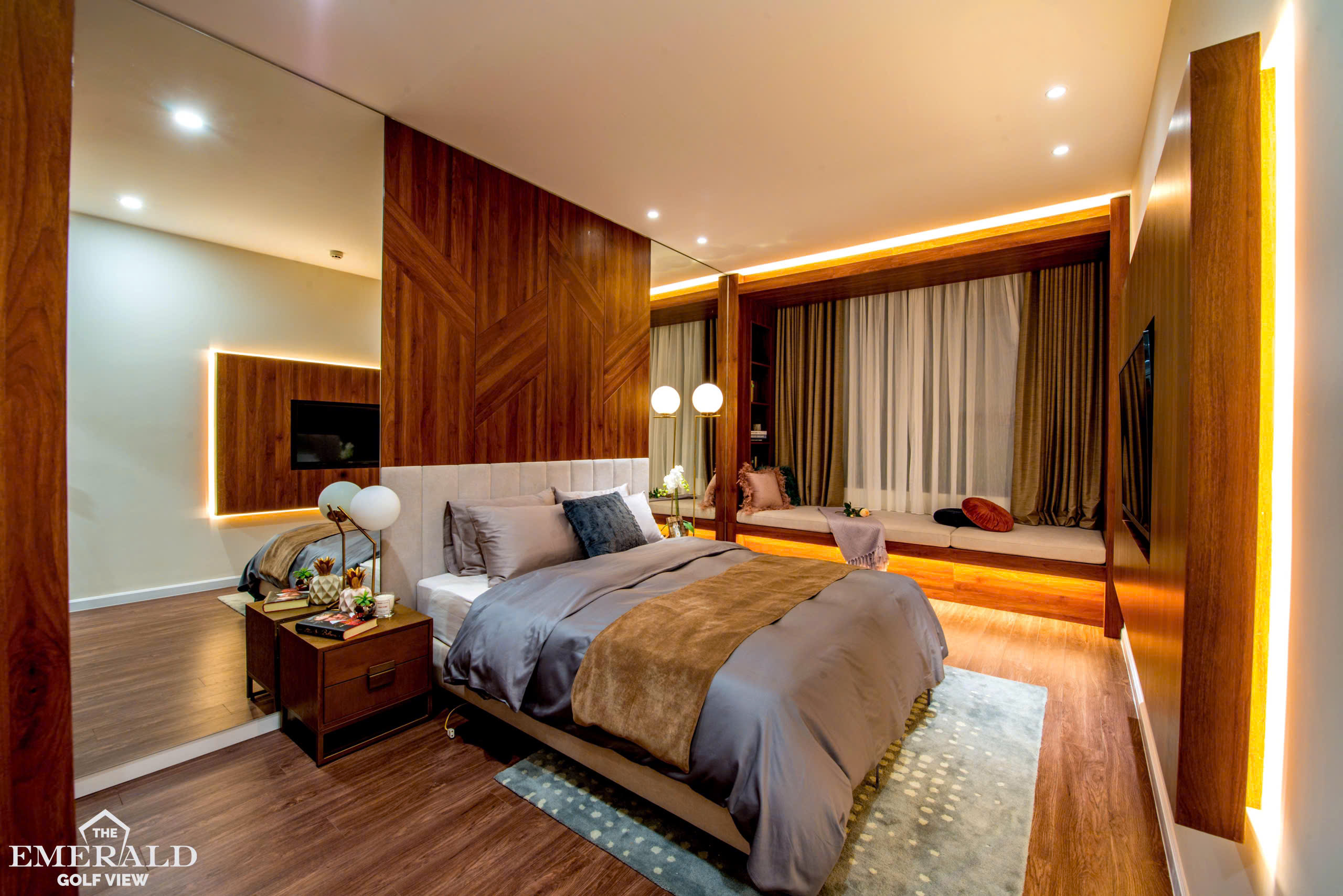 The Emerald Golf View